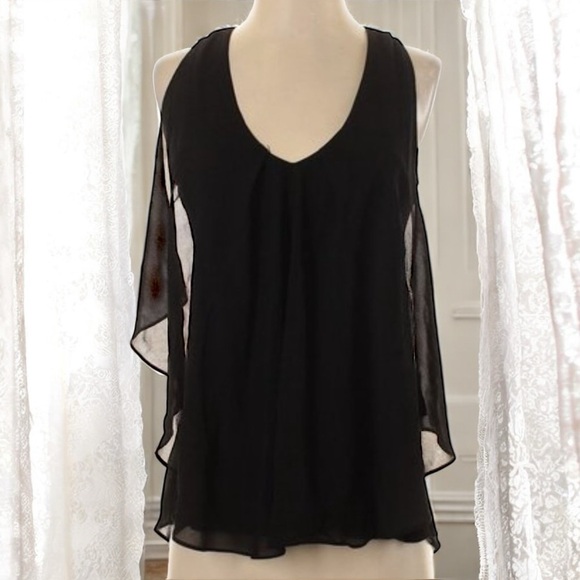 Cliche Tops - Sleeveless Flowy Blouse in Black Size Small